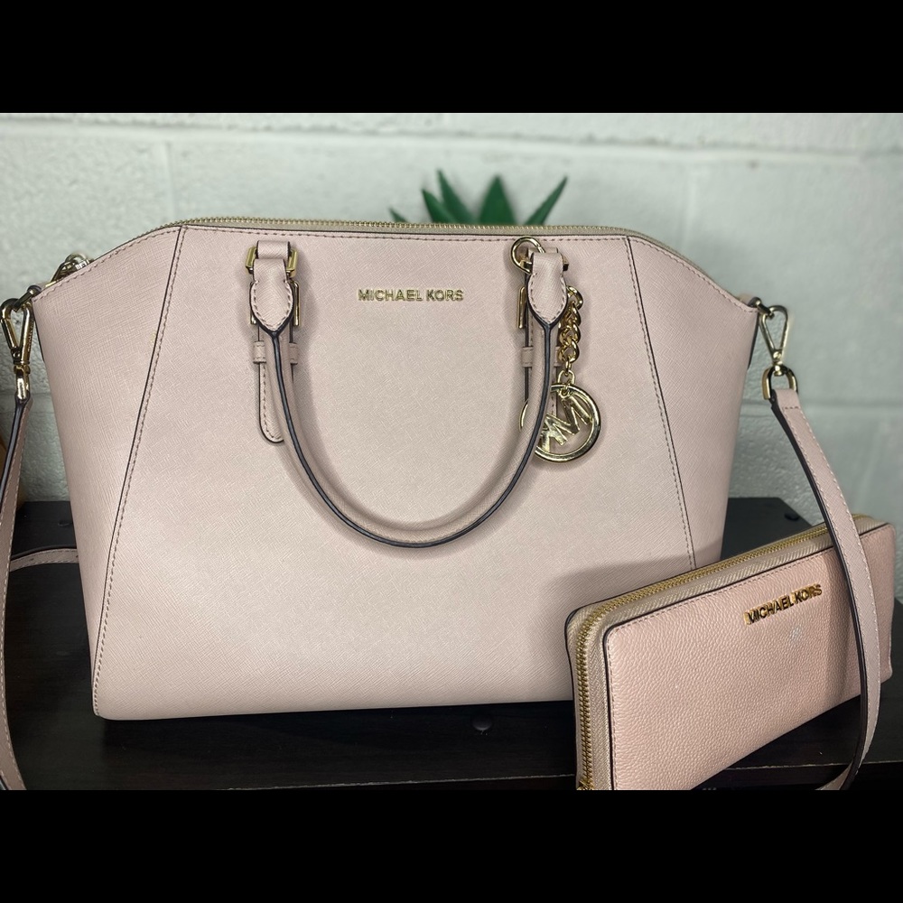 Michael Kors Set